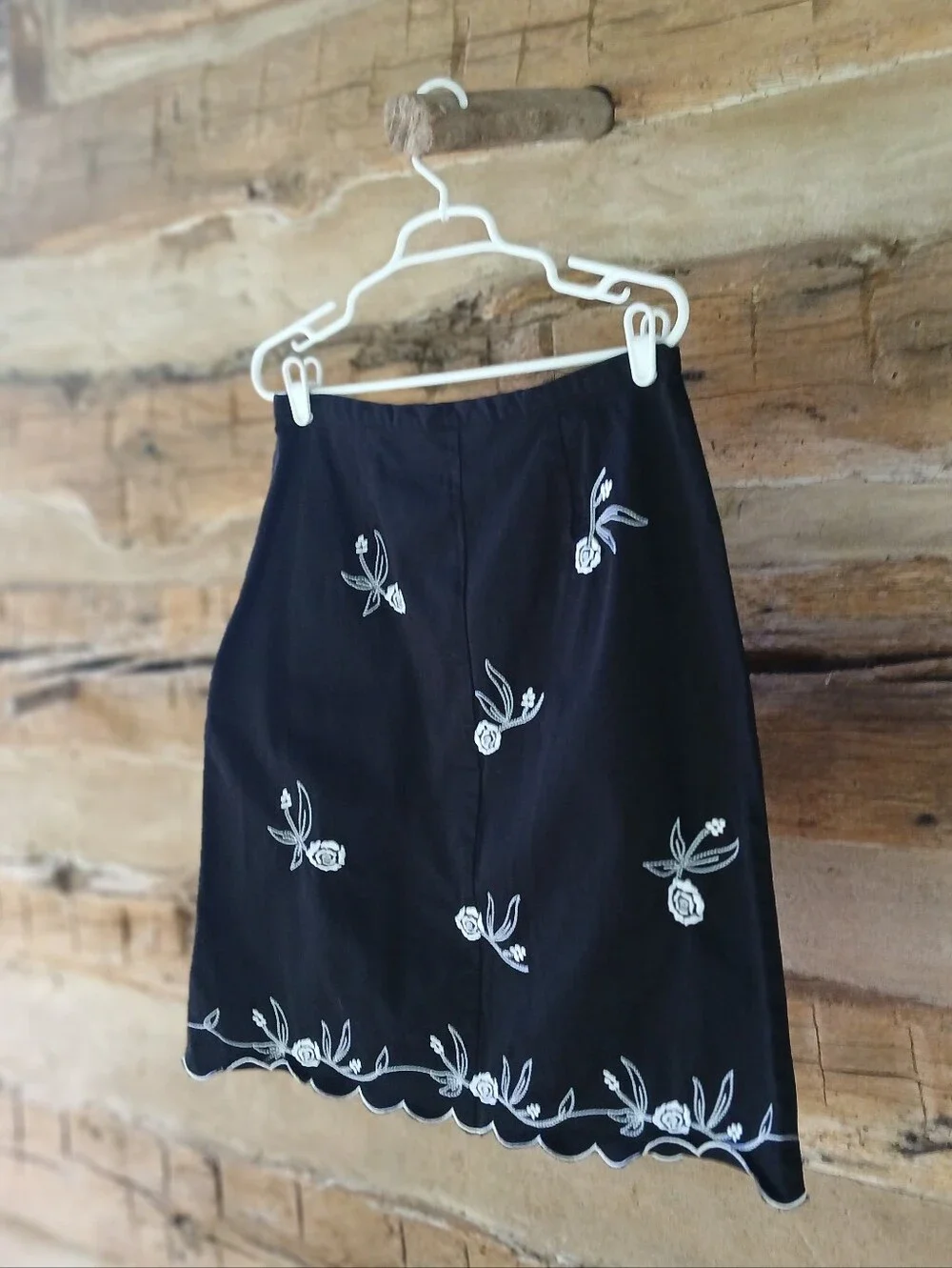Chadwick's Black Embroidered Cotton/Spandex Midi Skirt Size 14
